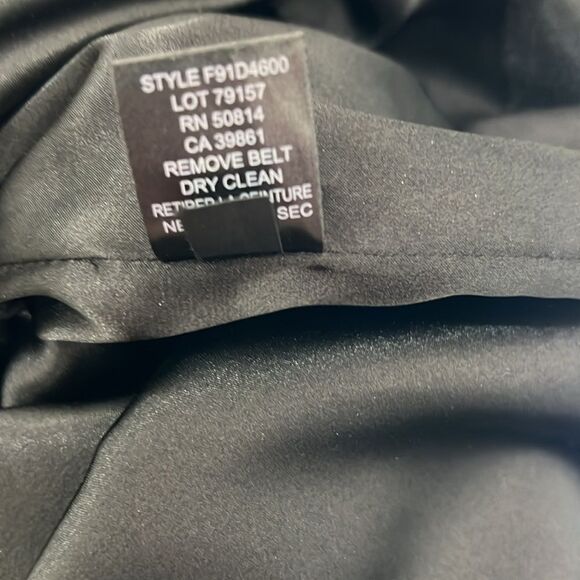 Tahari Gray And Black Sheath Midi Dress Scoop Neck Sleeveless US Size 10 Lined - Picture 11 of 12